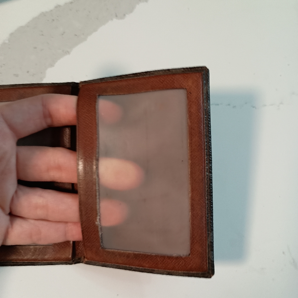 Louis Vuitton Brown Monogram Card Holder - Picture 6 of 9